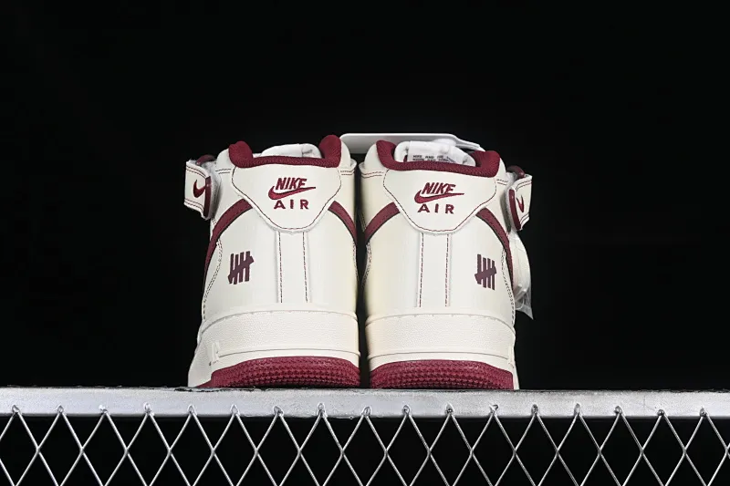 All categories Nk Air Force 1 Air Force series Nk Air Force 1 Mid Air Force mid-top Undefeated x Nk Air Force 1'07 Mid beige white red Air Force 1 mid-top casual sneakers UW2369-015